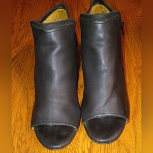 Universal Thread Black Peep-Toe Ankle Booties